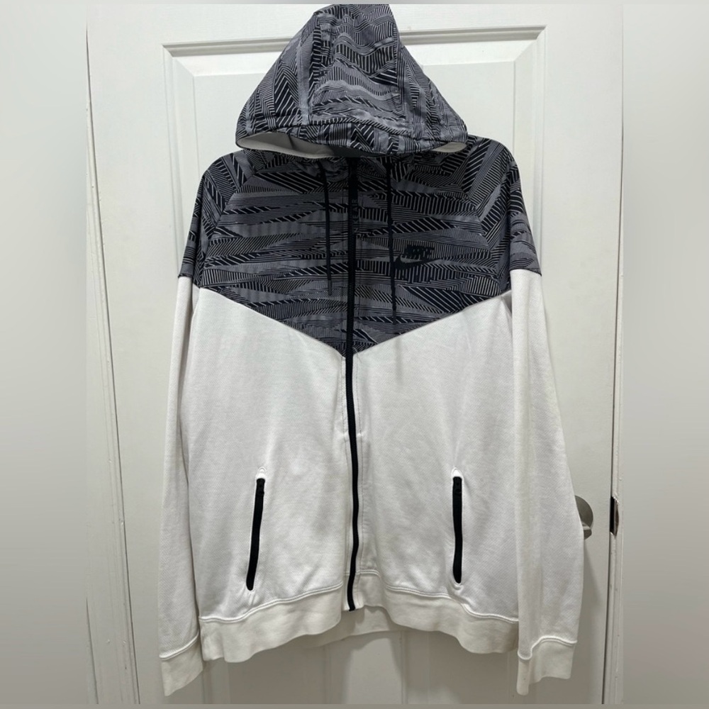 Nike windrunner active jackets/hoodie, men, size XL